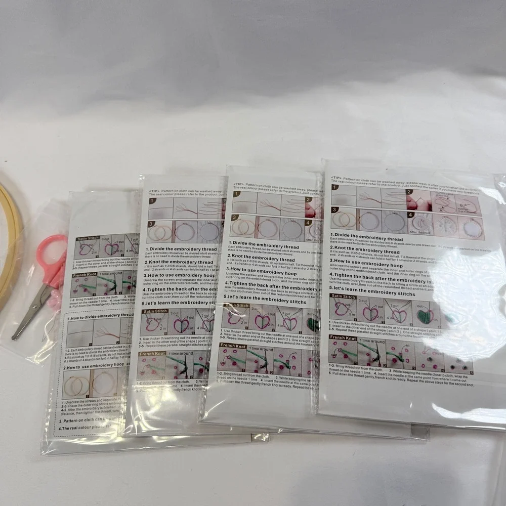 Embroidery DIY Art Kit Unisex OS Multicolor Floral 4-Pack with Hoop